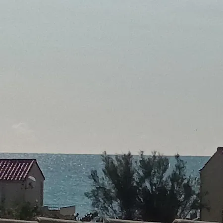 T2 With Swimming Pool And Sea Accessair Cooled * 弗龙蒂尼昂