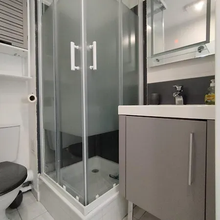 T2 With Swimming Pool And Sea Accessair Cooled Frontignan
